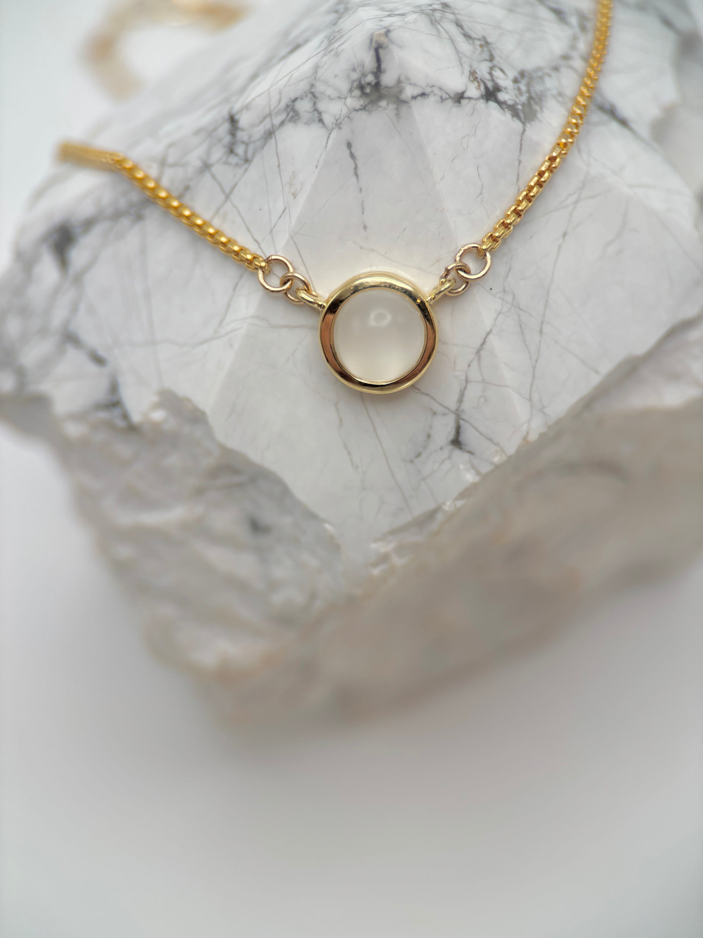 Biggy Moonstone