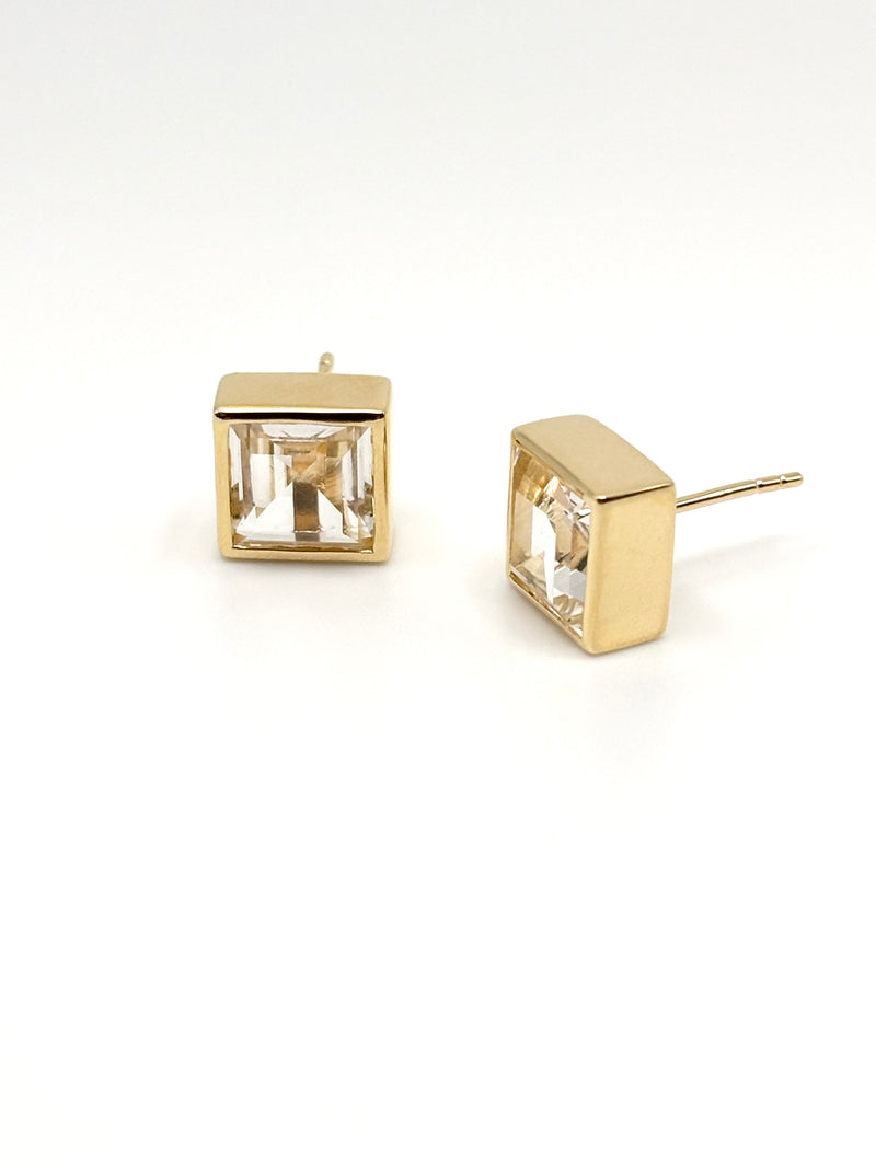 Biggy cube studs