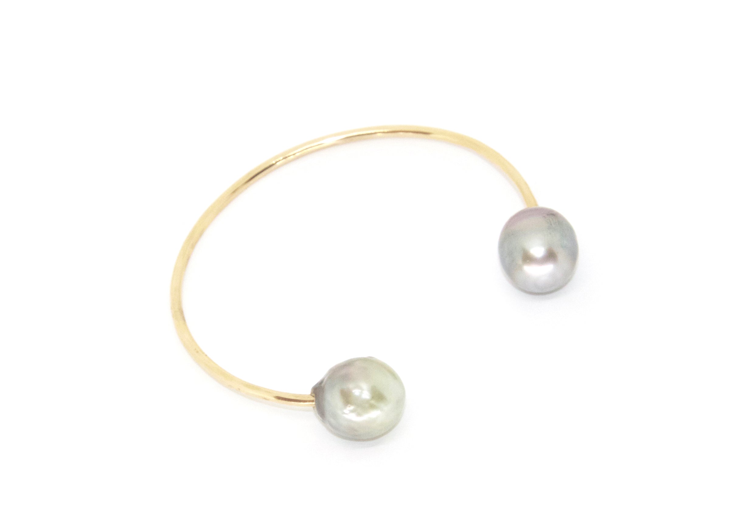 Alana Cuff w. Tahitian Pearl